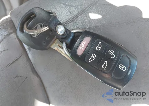 2007 Hyundai Entourage Gls/Limited/Se from USA, damaged, VIN KNDMC233976017784